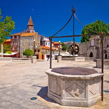 Apartment Designer With Garage And Balcony - Zadar